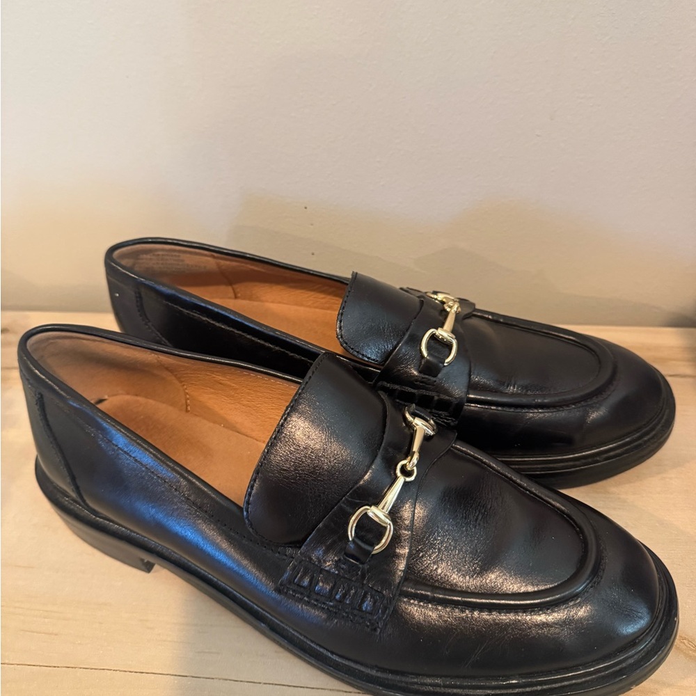 Madewell Black Leather Loafers with Gold Detail